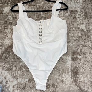 Boohoo White Bodysuit with Metal Hooking Accent